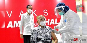 Jokowi Tinjau Vaksinasi Massal di Kota Bogor